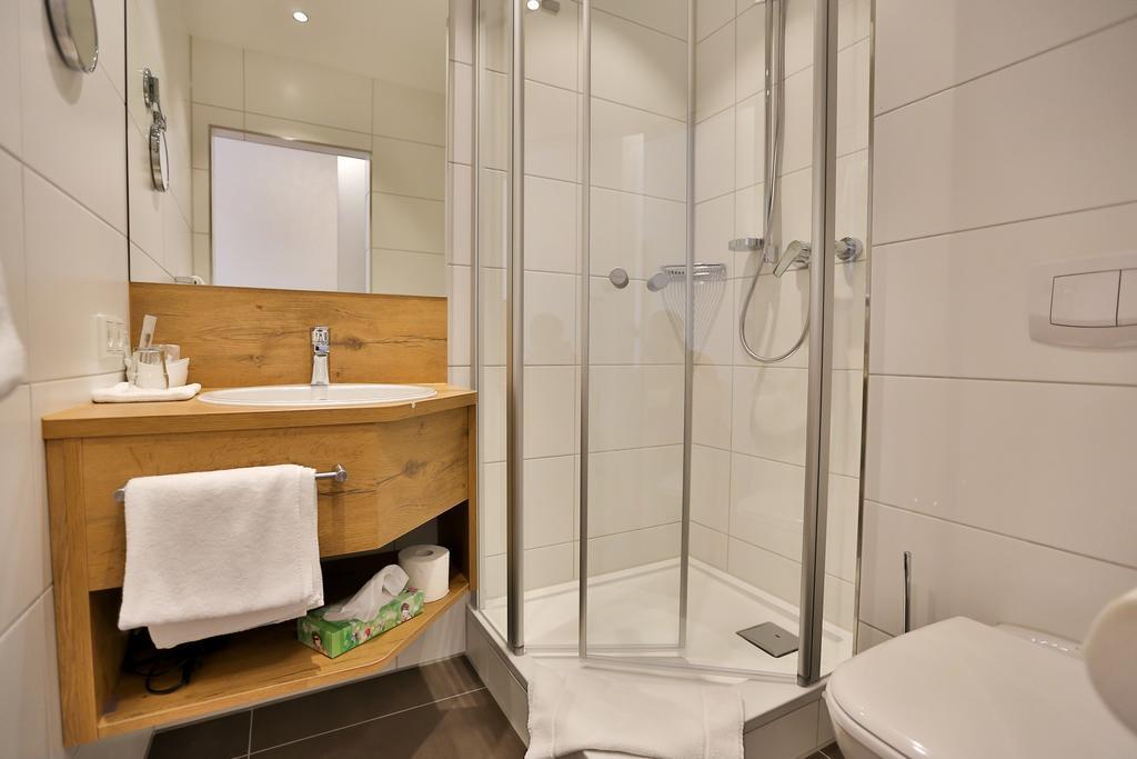 Hotel Ochsen Ammerbuch Habitación foto